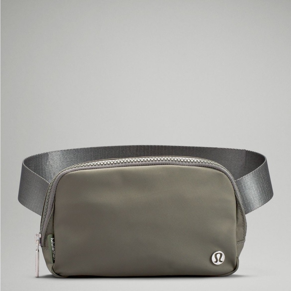 lululemon Everywhere Belt Bag 1L